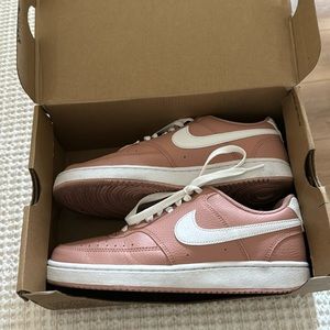 Women’s Nike Court Vision Lo
